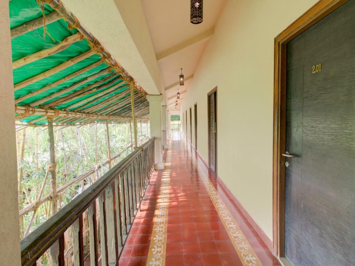Hotel Capital O 36727 Plush Retreat Dive Exterior foto